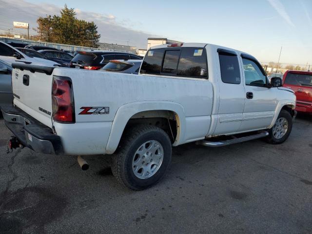 Obraz 3 z 2005 CHEVROLET SILVERADO K1500 2005 z VIN 1GCEK19B65E164146