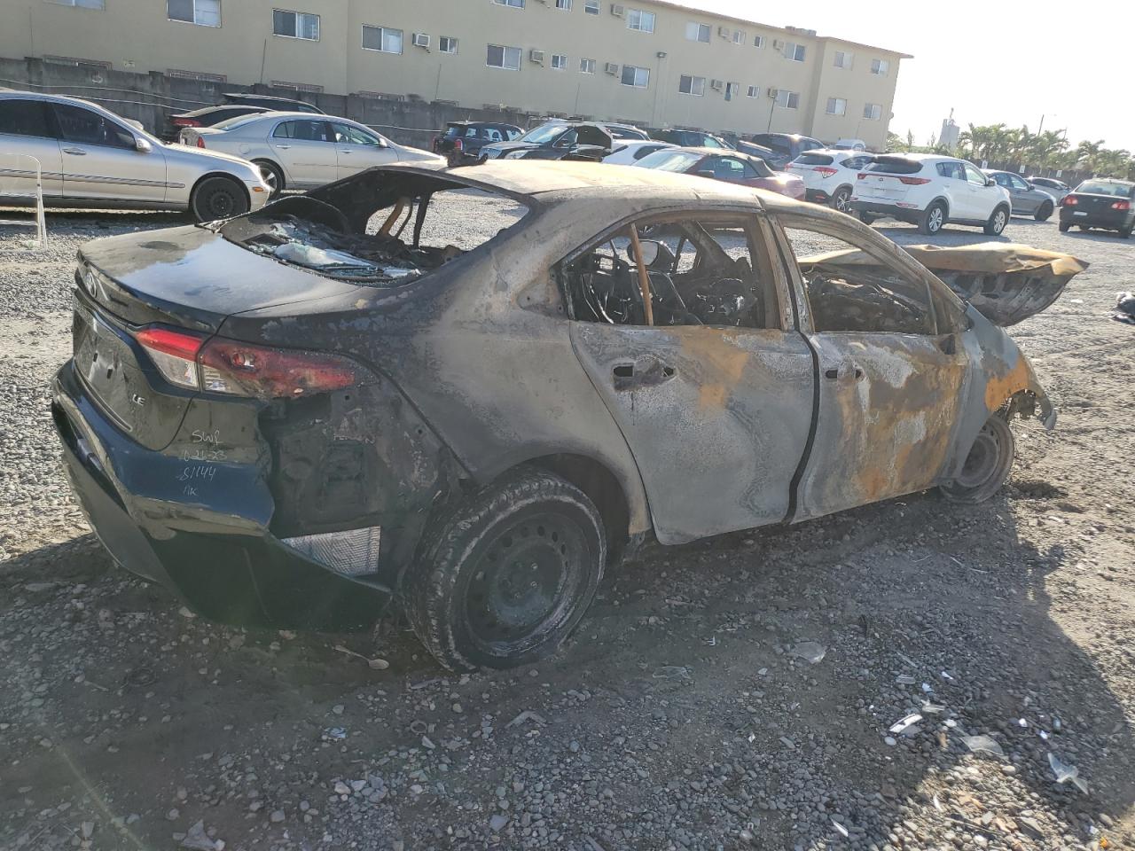 Obraz 3 z 2020 TOYOTA COROLLA LE 2020 z VIN 5YFEPRAE6LP081144