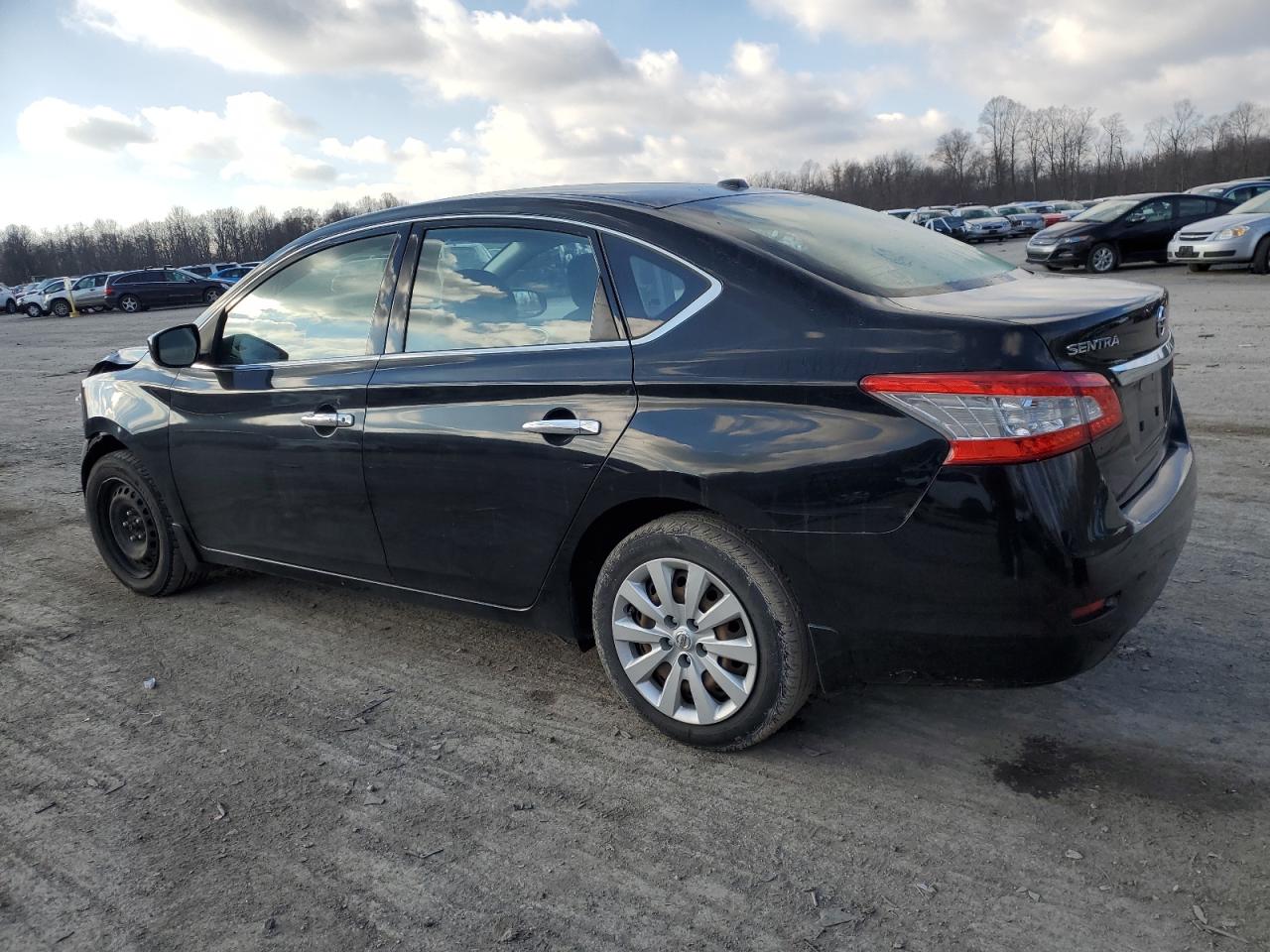 Obraz 2 z 2015 NISSAN SENTRA S 2015 z VIN 3N1AB7AP0FL668124
