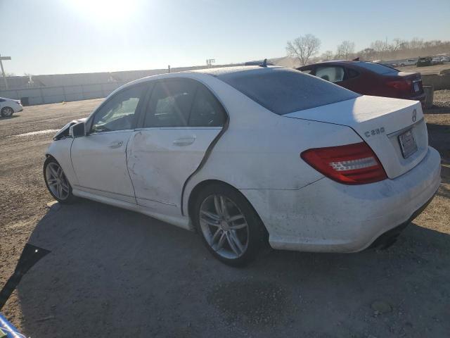 Изображение 2 2013 MERCEDES-BENZ C 250 2013 с VIN WDDGF4HB8DR281725