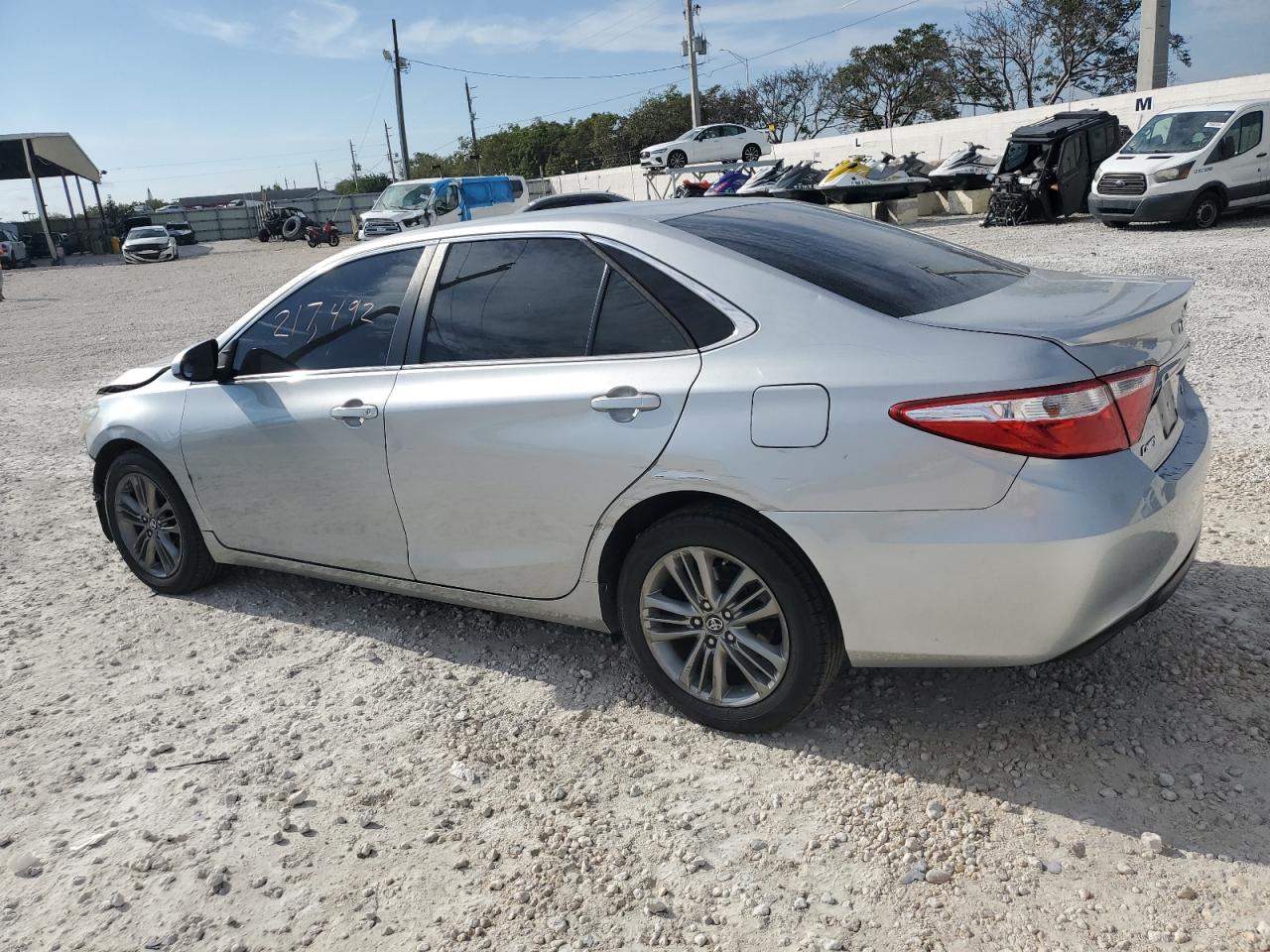 Obraz 2 z 2016 TOYOTA CAMRY LE 2016 z VIN 4T1BF1FK5GU171394