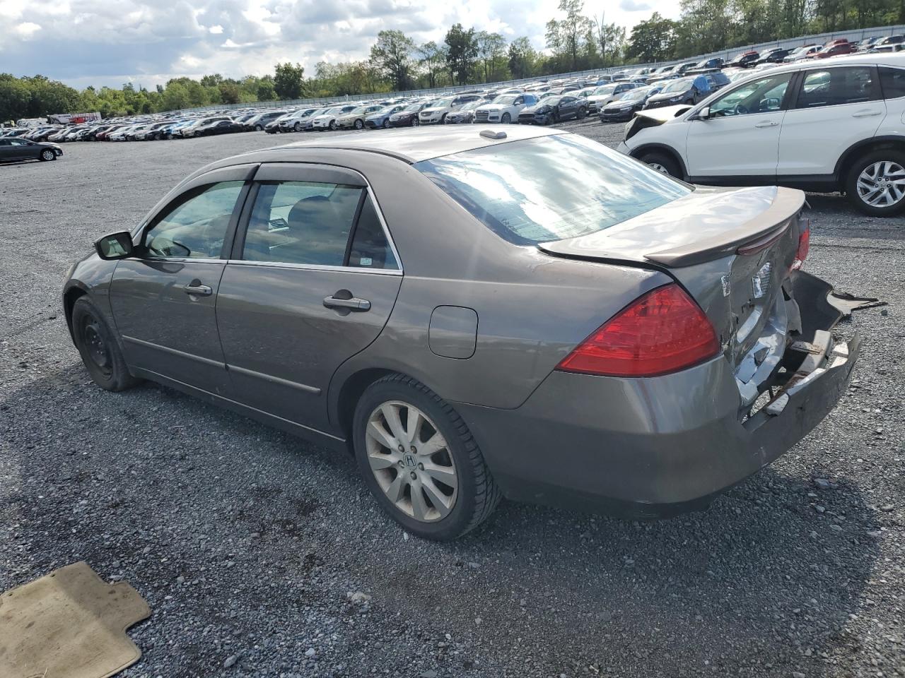 Image 2 of 2007 HONDA ACCORD EX 2007 with VIN 1HGCM66557A028728