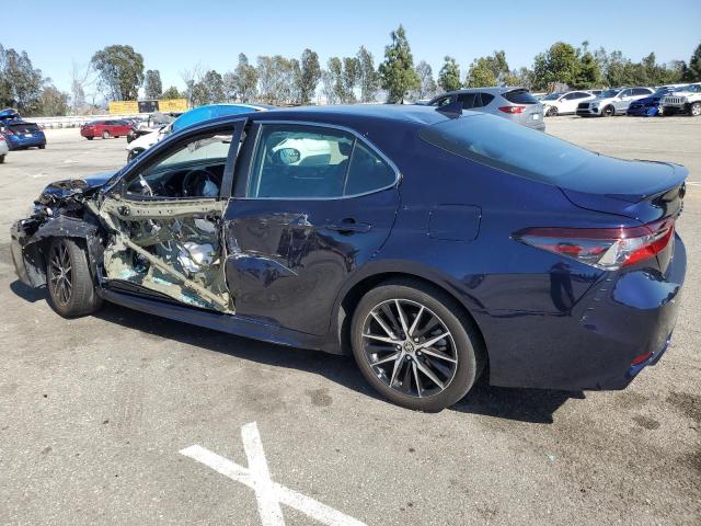 Obraz 2 z 2021 TOYOTA CAMRY SE 2021 z VIN 4T1G11AK2MU616035