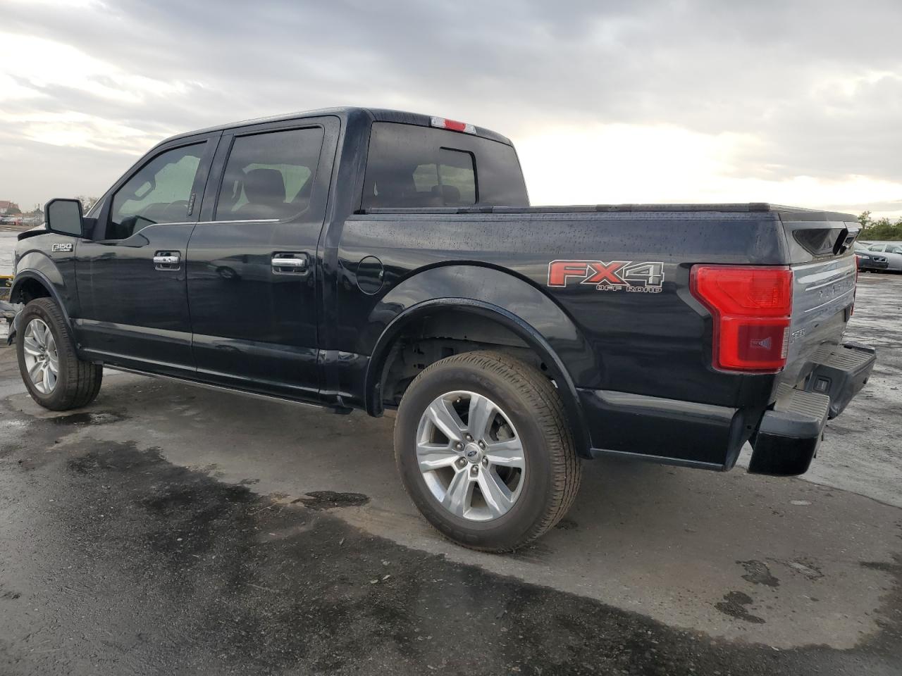 Изображение 2 2018 FORD F150 SUPERCREW 2018 с VIN 1FTEW1EG7JFC71328