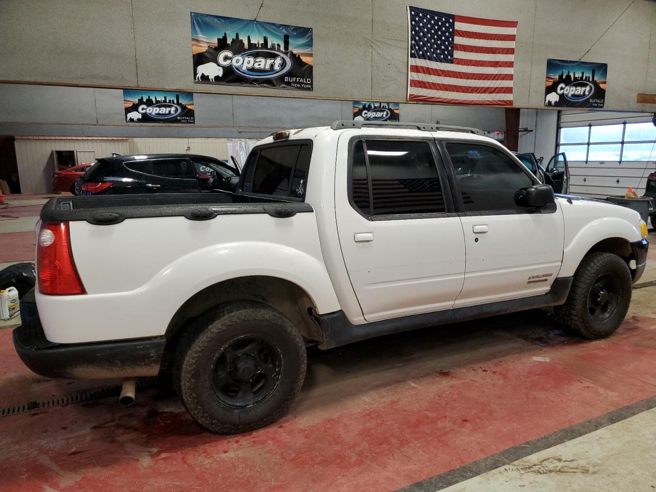 Image 3 of 2002 FORD EXPLORER SPORT TRAC  2002 with VIN 1FMZU77E52UB84459
