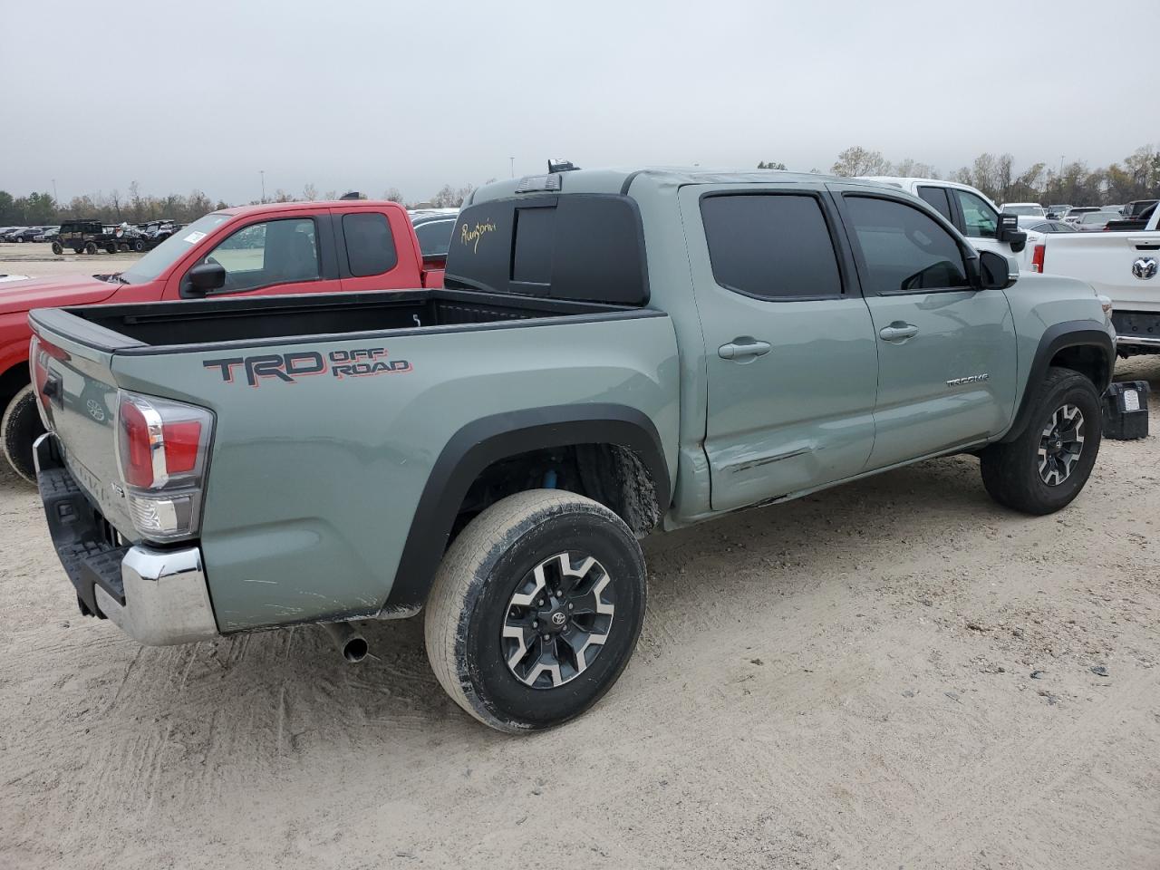 Obraz 3 z 2022 TOYOTA TACOMA DOUBLE CAB 2022 z VIN 3TMAZ5CN2NM167575