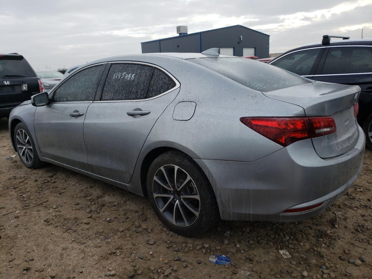Obraz 2 z 2017 ACURA TLX 2017 z VIN 19UUB2F34HA001443
