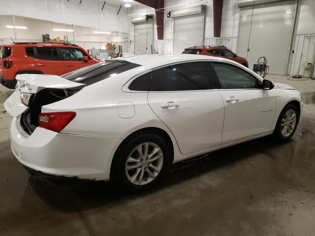 Изображение 3 2016 CHEVROLET MALIBU LT 2016 с VIN 1G1ZE5ST9GF298559