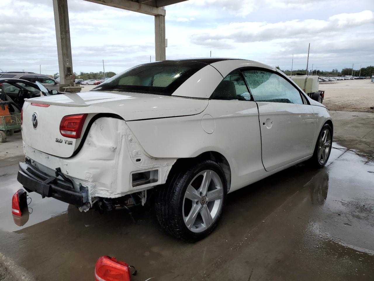 Obraz 3 z 2012 VOLKSWAGEN EOS LUX 2012 z VIN WVWFW7AH7CV020498
