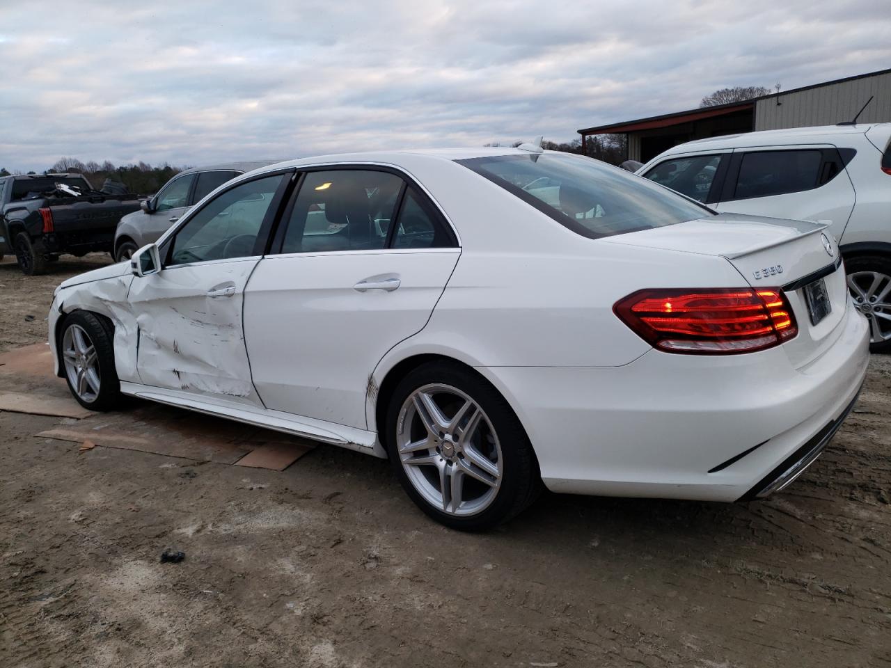 Изображение 2 2014 MERCEDES-BENZ E 350 4MATIC 2014 с VIN WDDHF8JB6EA874568