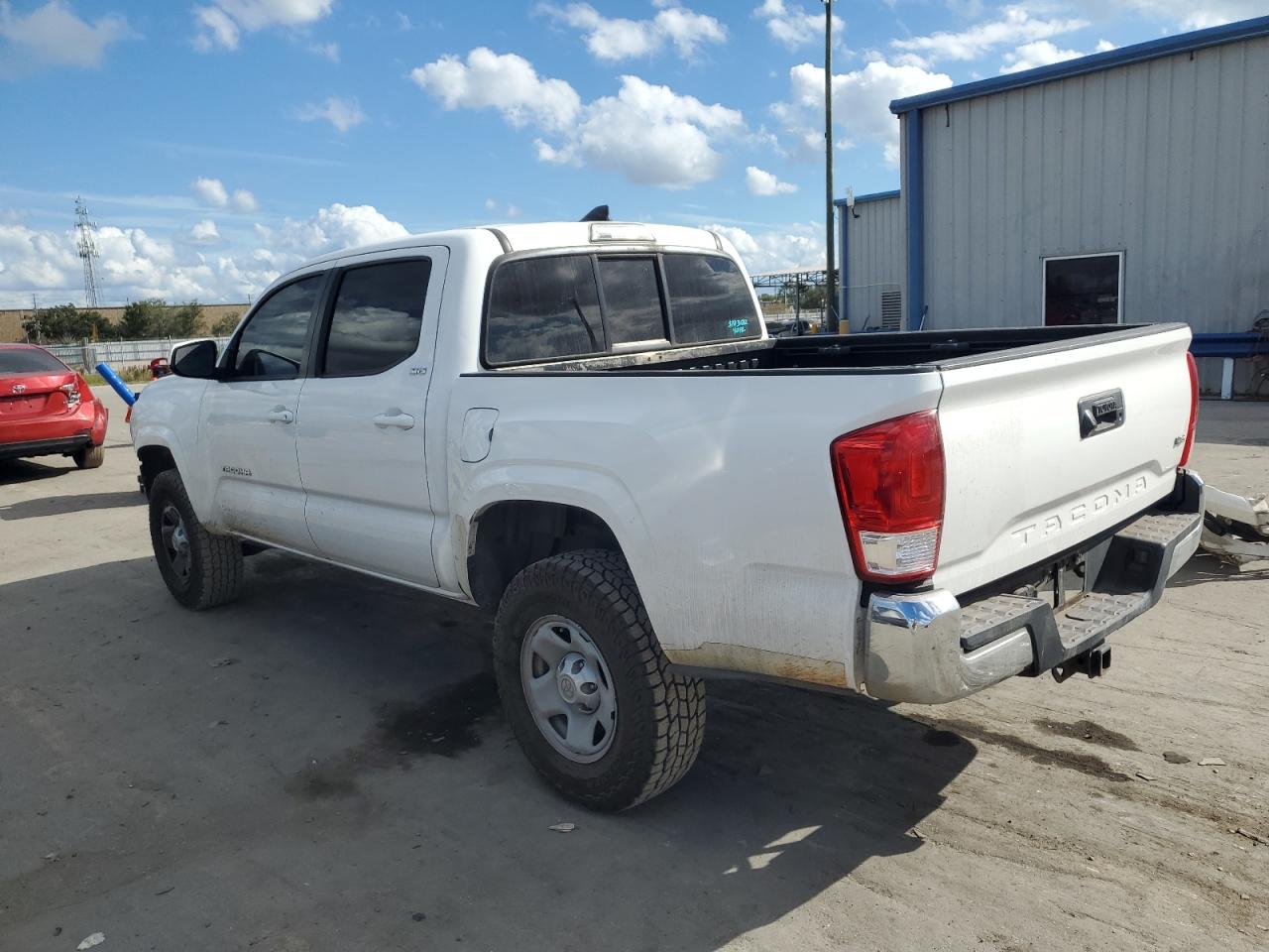 Image 2 of 2016 TOYOTA TACOMA DOUBLE CAB 2016 with VIN 3TMAZ5CN9GM015649