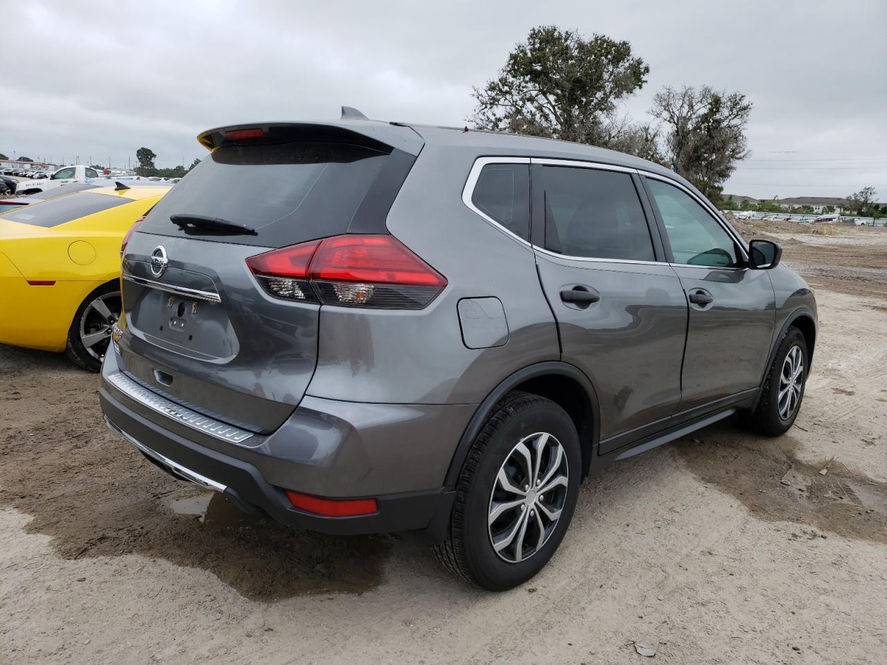 Image 3 of 2017 NISSAN ROGUE S 2017 with VIN 5N1AT2MT3HC780173