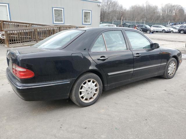 Obraz 3 z 2001 MERCEDES-BENZ E 320 2001 z VIN WDBJF65J01B224462