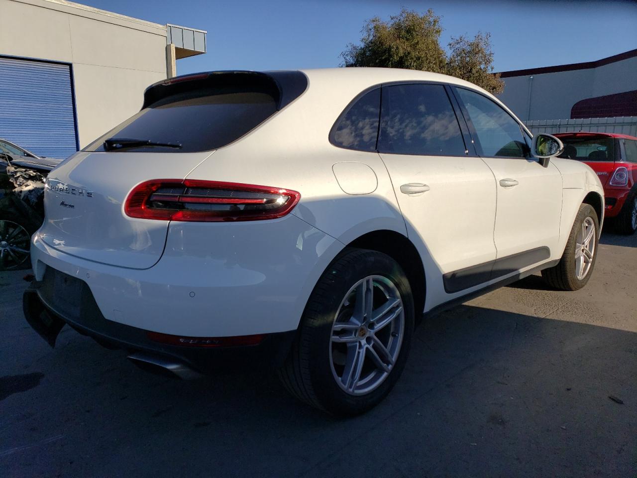Image 3 of 2018 PORSCHE MACAN  2018 with VIN WP1AA2A53JLB18064