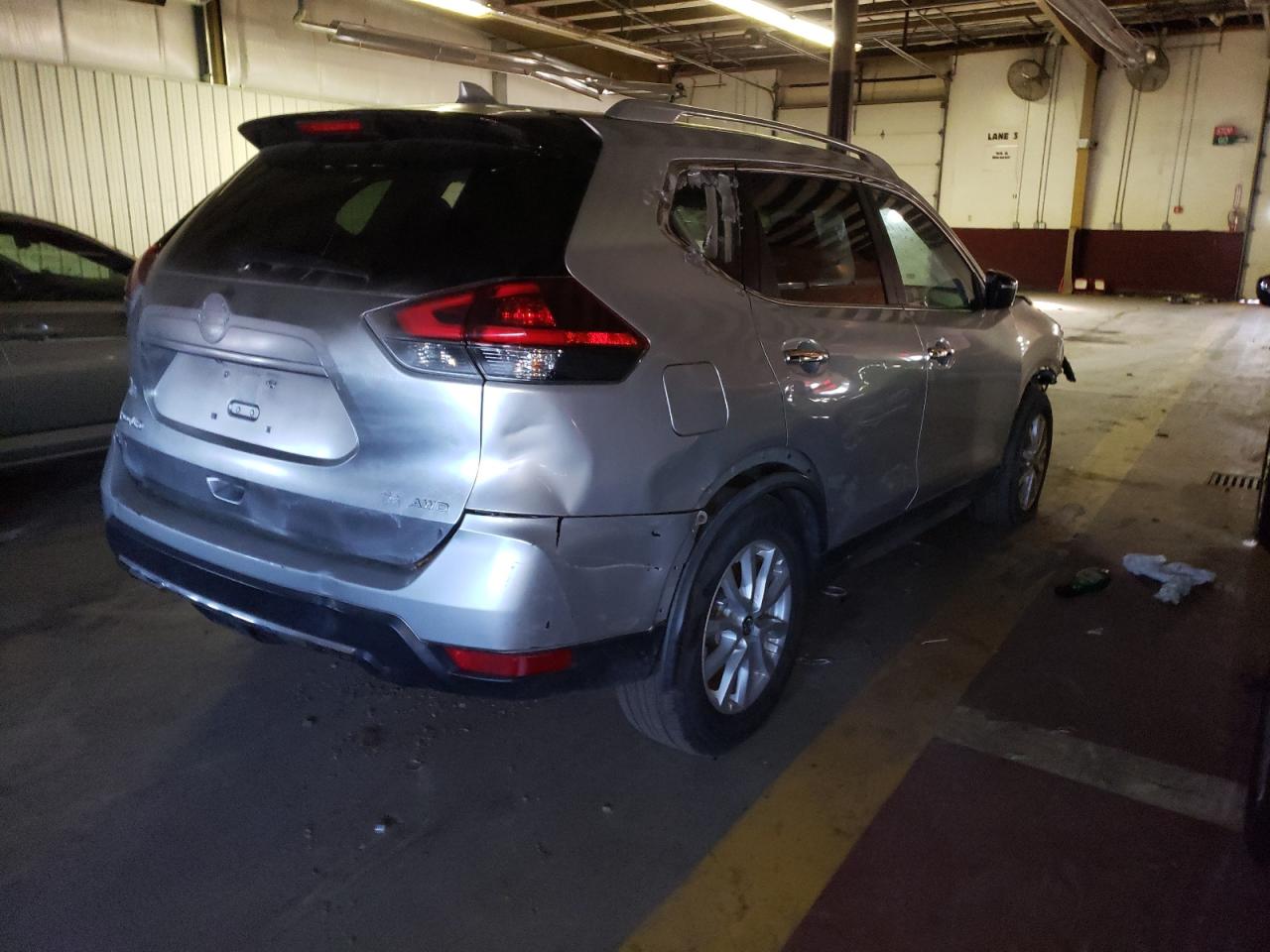 Image 3 of 2018 NISSAN ROGUE S 2018 with VIN JN8AT2MV8JW303429