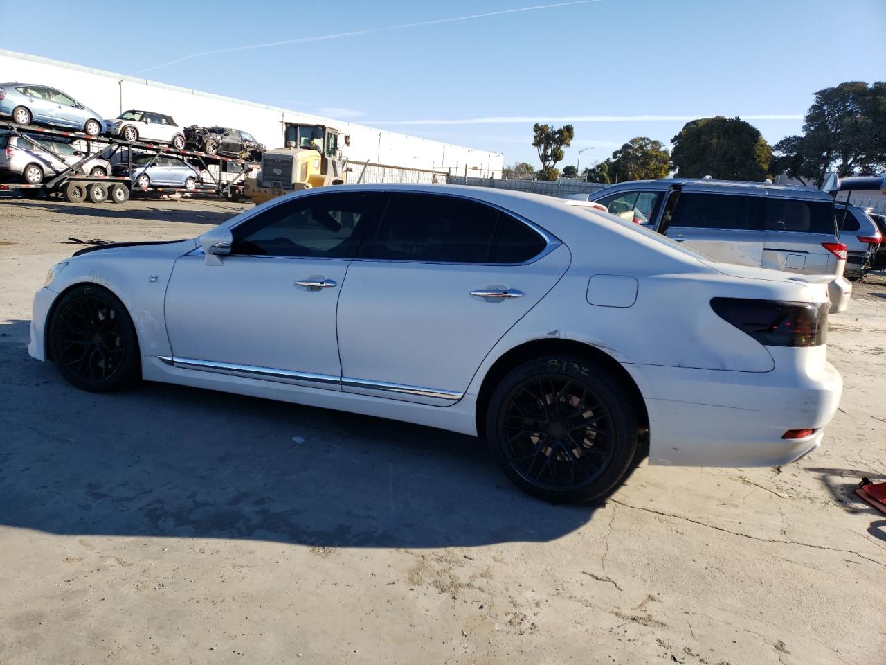 Obraz 2 z Lexus Ls 460 2017 z VIN JTHBL5EF6H5143770