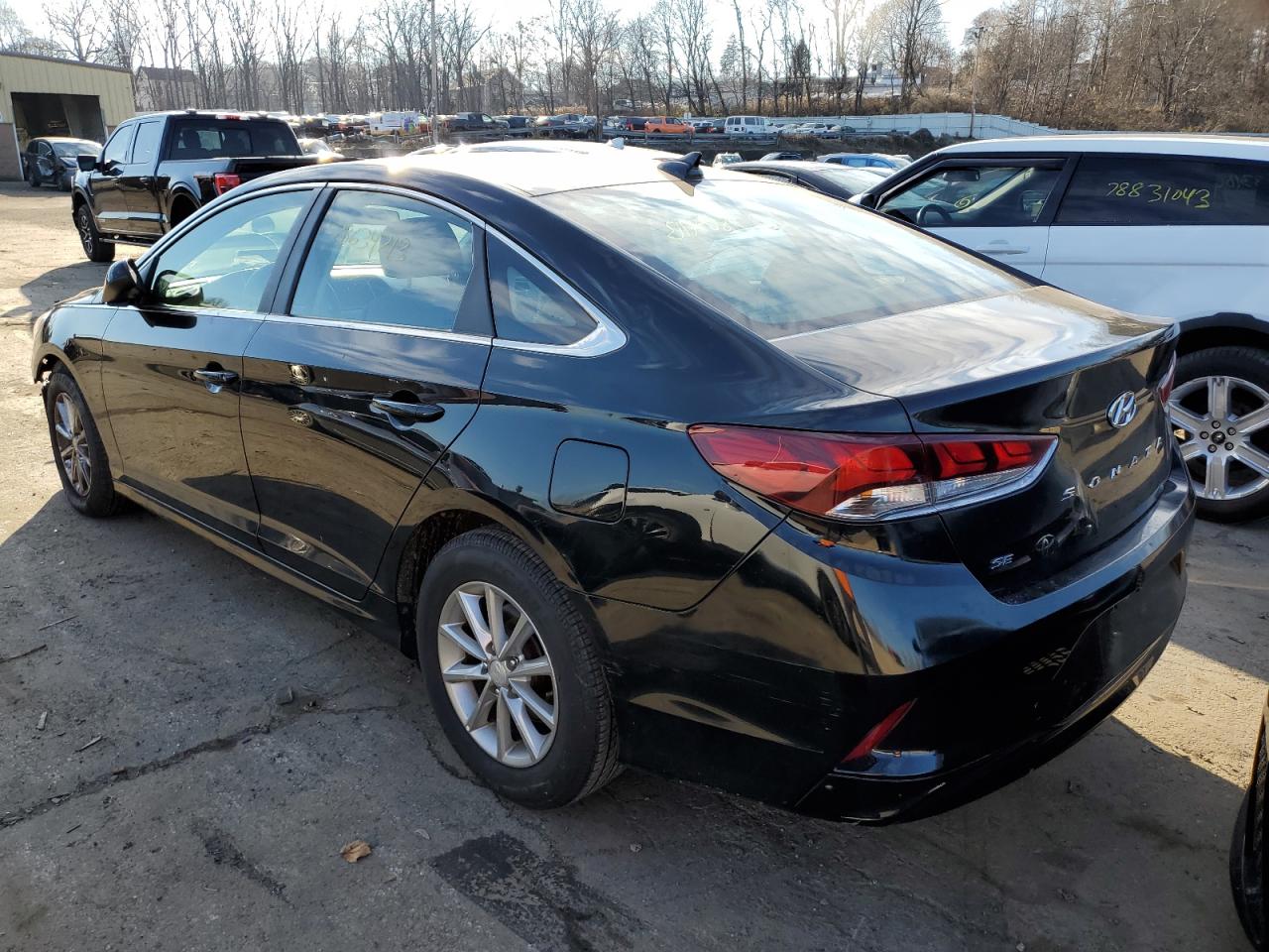 Obraz 2 z 2019 HYUNDAI SONATA SE 2019 z VIN 5NPE24AF3KH750265