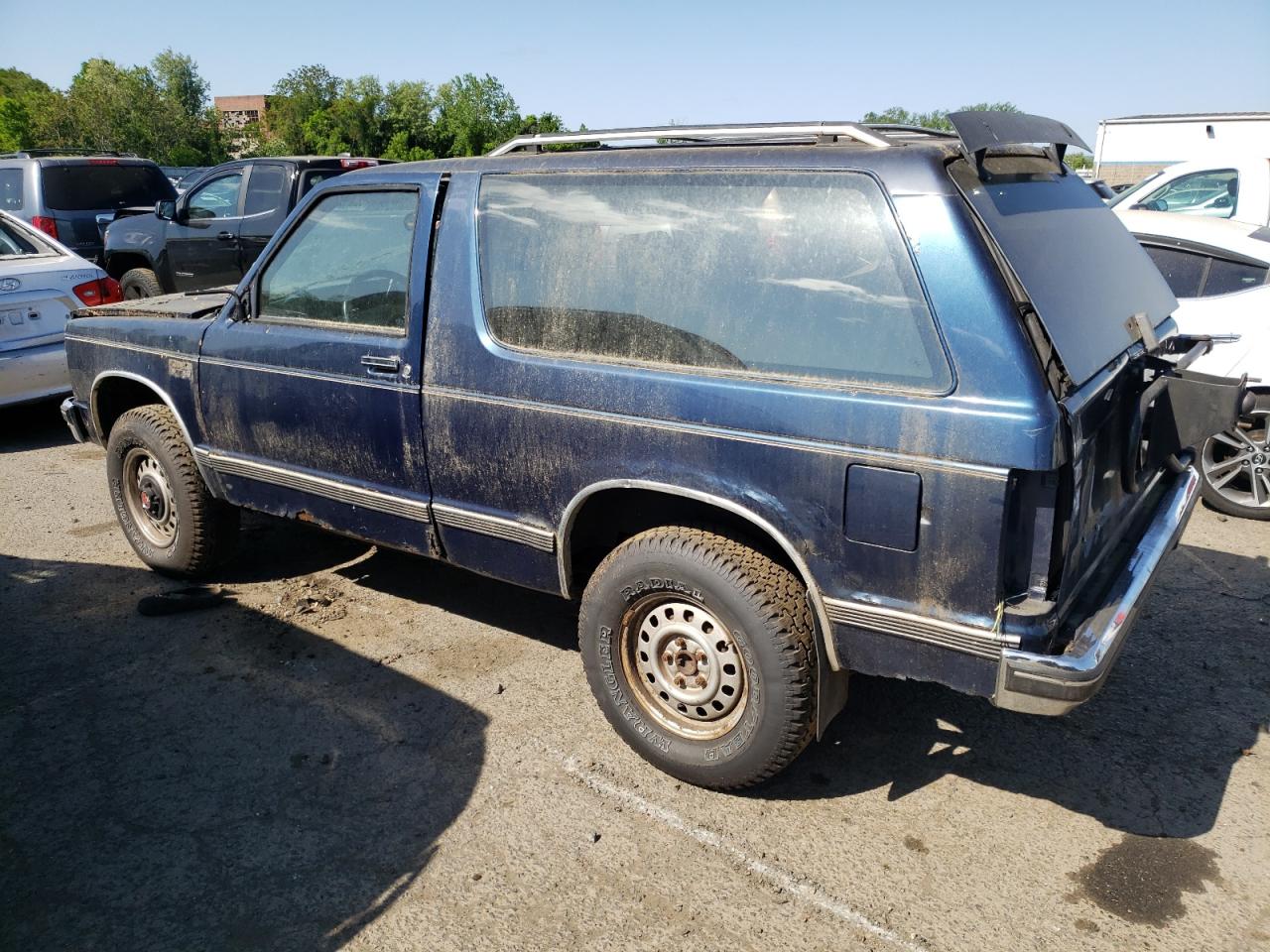 Obraz 2 z 1989 CHEVROLET BLAZER S10 1989 z VIN 1GNCT18Z3K0153267