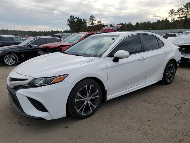 Image 1 of 2018 TOYOTA CAMRY L 2018 with VIN 4T1B11HK5JU592860