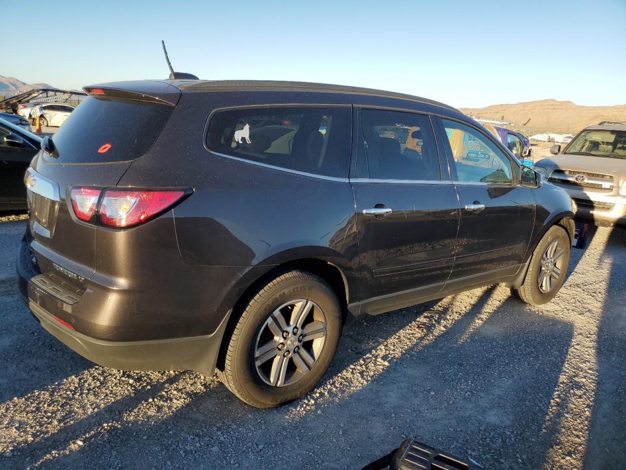 Изображение 3 2016 CHEVROLET TRAVERSE LT 2016 с VIN 1GNKVGKD8GJ237995
