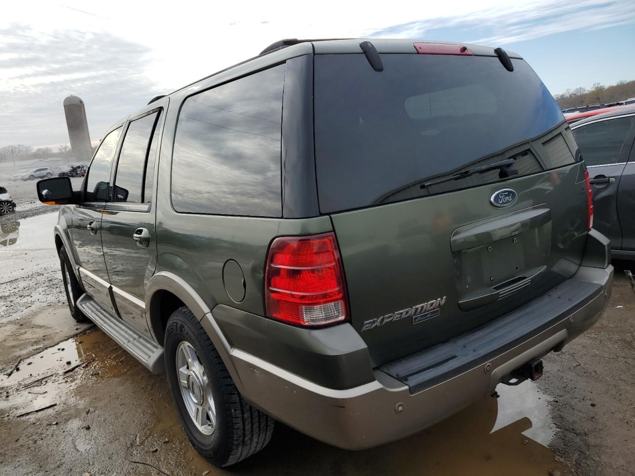 Изображение 2 2004 FORD EXPEDITION EDDIE BAUER 2004 с VIN 1FMPU17L14LB54662
