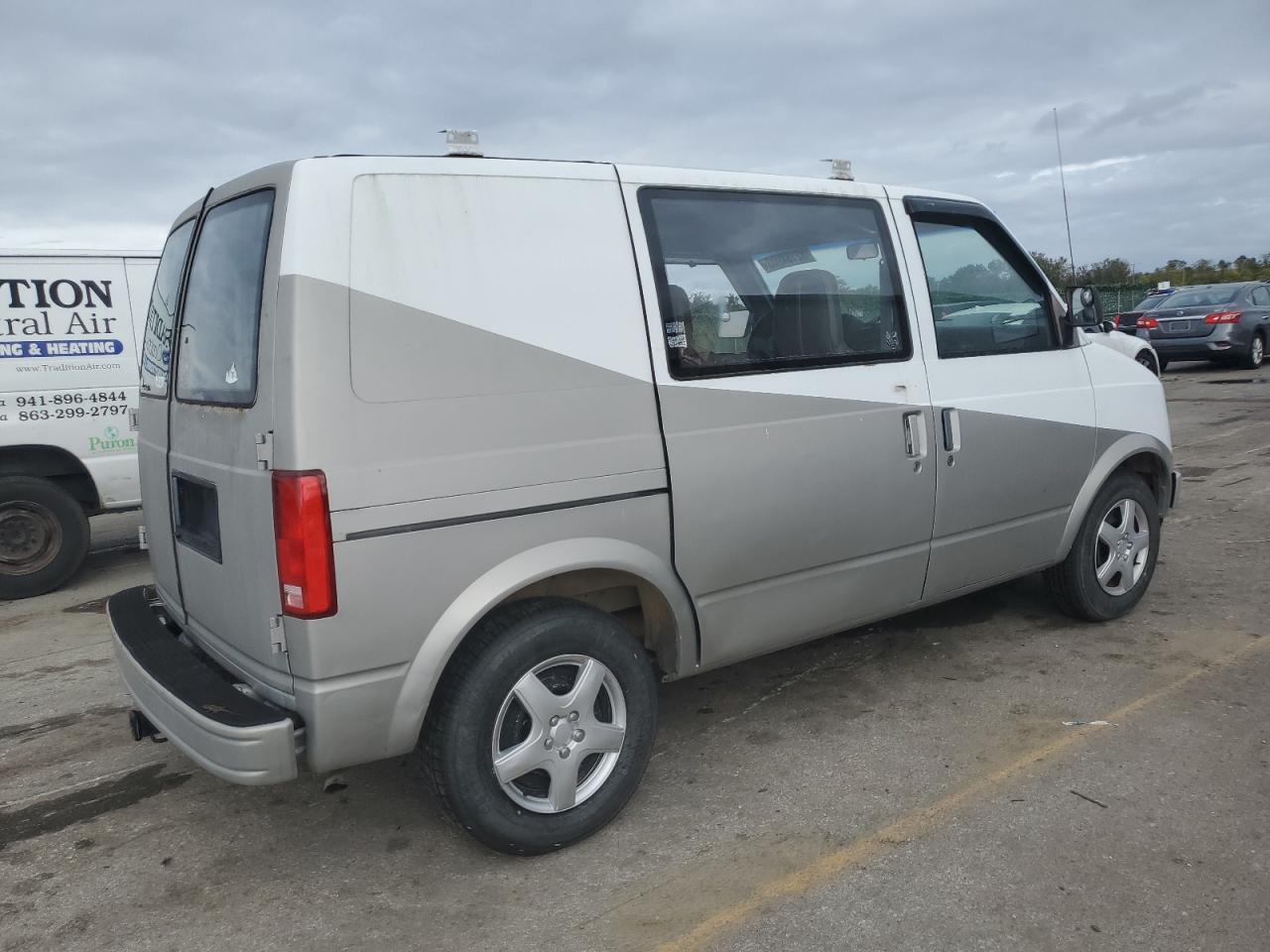 Изображение 3 1985 CHEVROLET ASTRO  1985 с VIN 1GCCM15E0FB157116