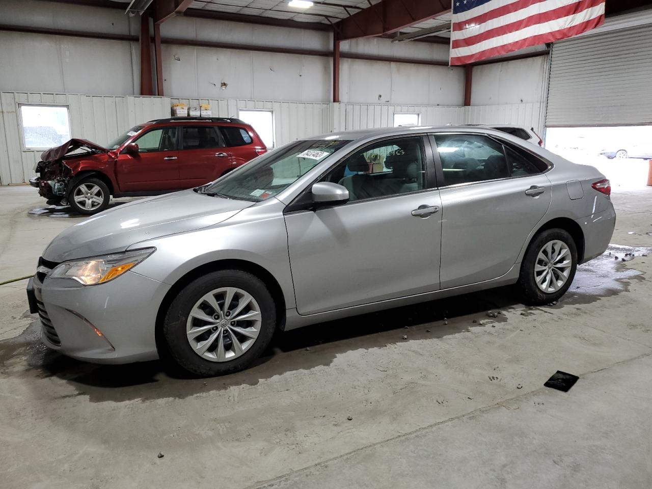 Image 1 of 2016 TOYOTA CAMRY LE 2016 with VIN 4T4BF1FK6GR556095