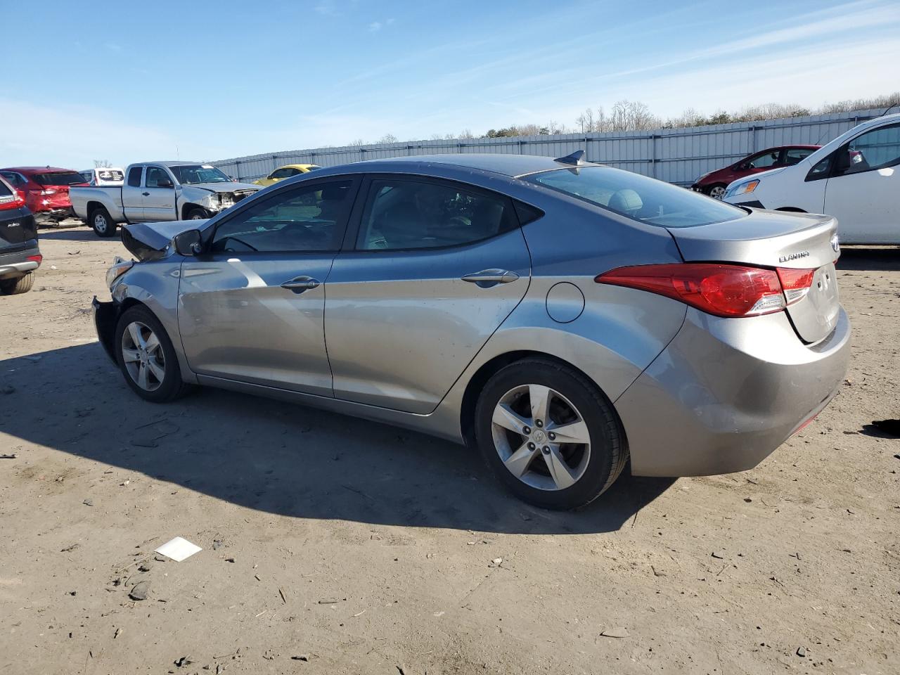 Obraz 2 z 2011 HYUNDAI ELANTRA GLS 2011 z VIN KMHDH4AE2BU087189