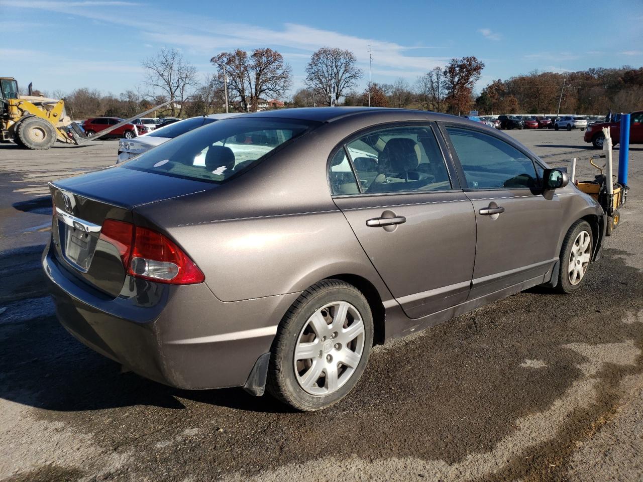 Obraz 3 z 2010 HONDA CIVIC LX 2010 z VIN 2HGFA1F51AH576369