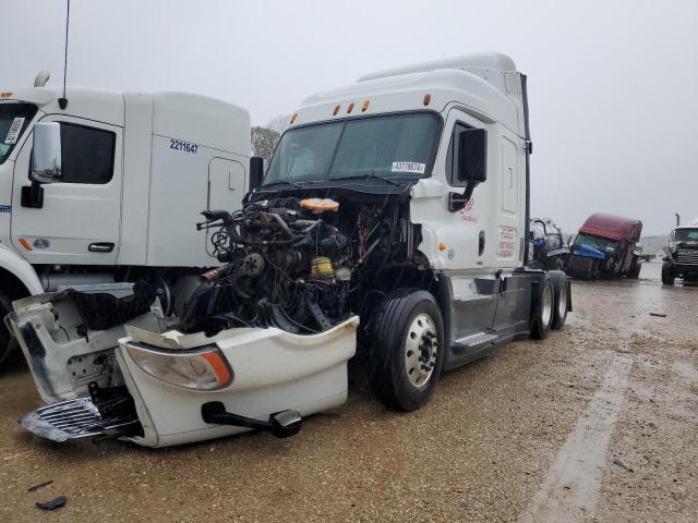 Image 2 of 2016 FREIGHTLINER CASCADIA 125  2016 with VIN 1FUJGLD5XGLGR1520