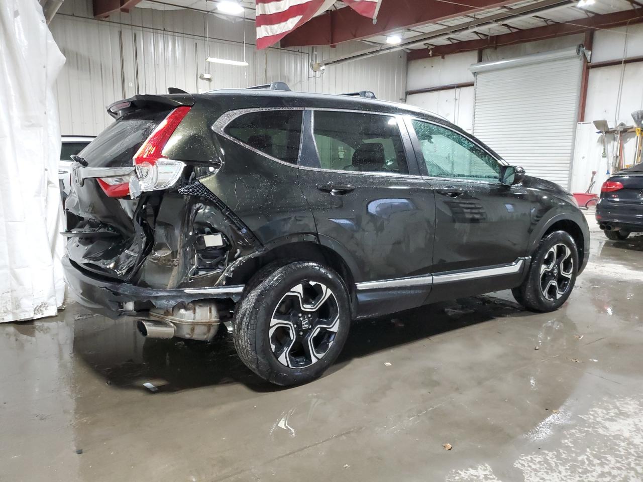 Изображение 3 2017 HONDA CR-V TOURING 2017 с VIN 5J6RW2H95HL013092