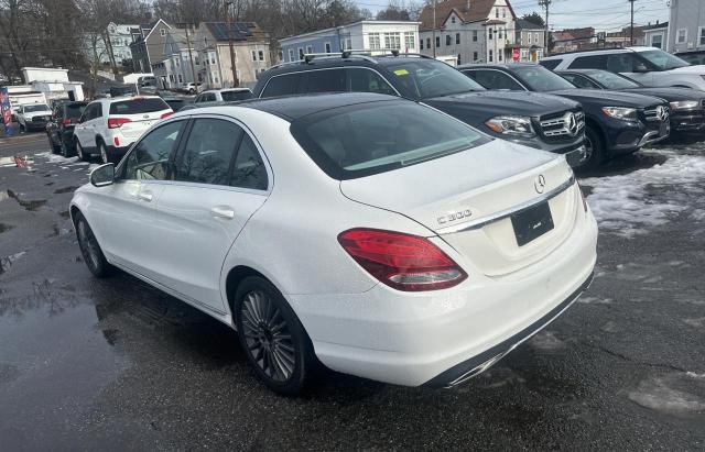Obraz 3 z 2015 MERCEDES-BENZ C 300 4MATIC 2015 z VIN 55SWF4KB2FU033895