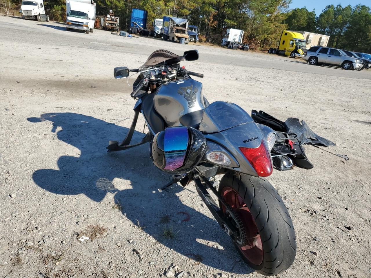 Obraz 3 z 2019 SUZUKI GSX1300 RA 2019 z VIN JS1GX72B5K7100116