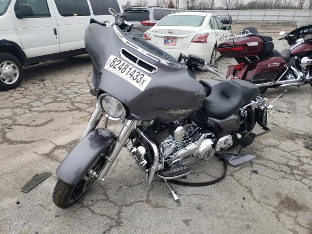 Image 2 of 2014 HARLEY-DAVIDSON FLHX STREET GLIDE 2014 with VIN 1HD1KBM15EB606479