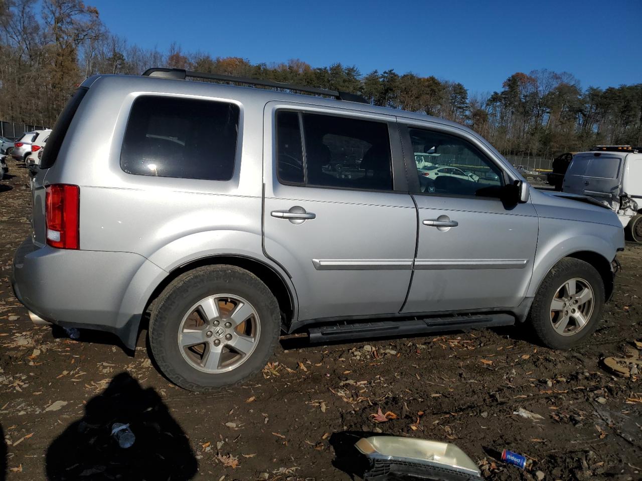 Изображение 3 2011 HONDA PILOT EXLN 2011 с VIN 5FNYF4H71BB005304