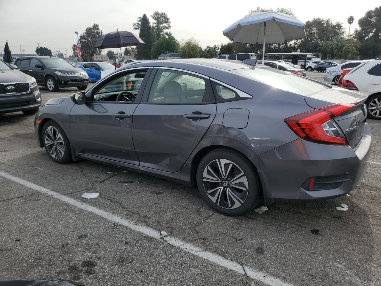 Image 2 of 2018 HONDA CIVIC EX 2018 with VIN JHMFC1F30JX040837