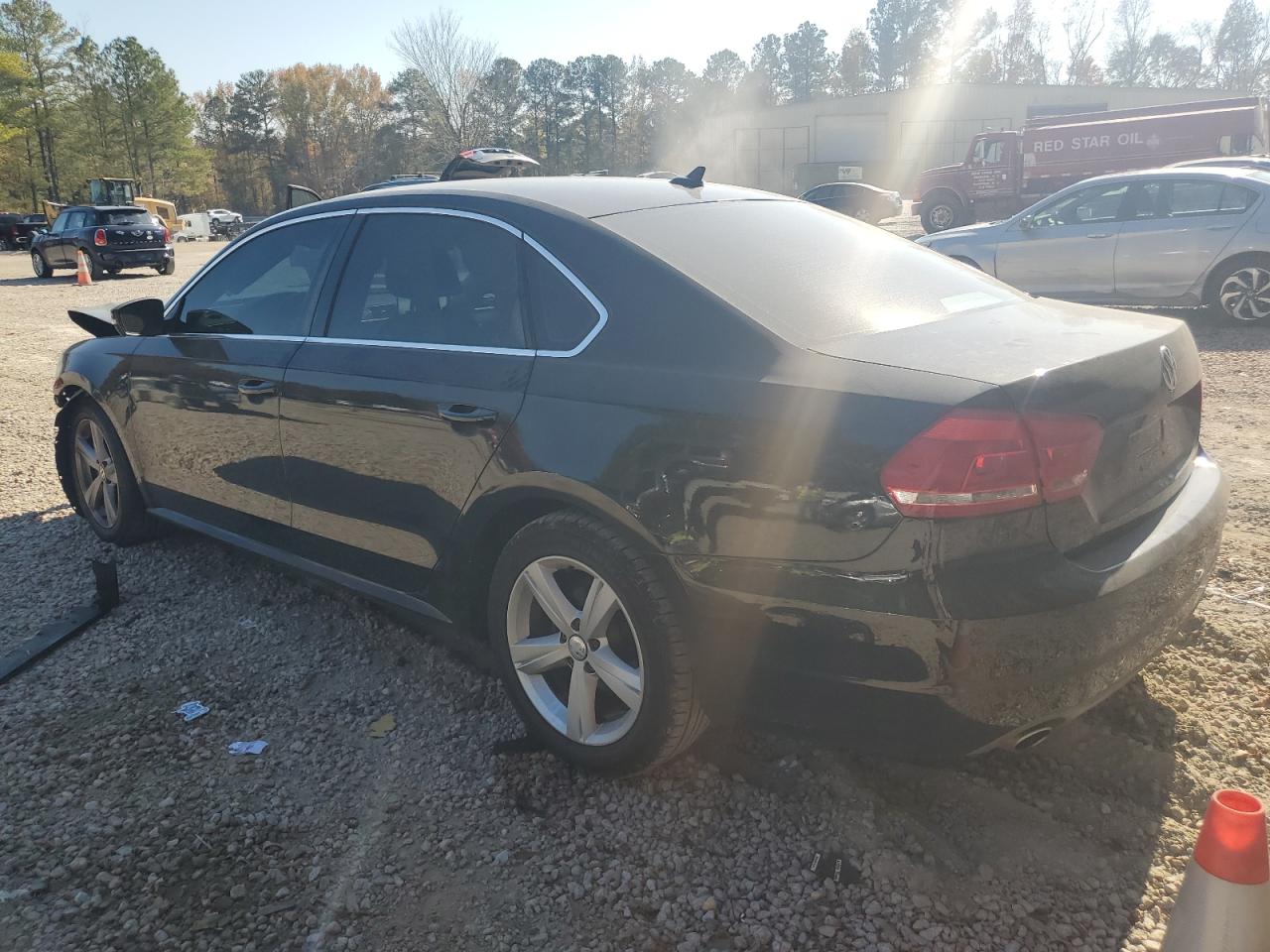 Изображение 2 2013 VOLKSWAGEN PASSAT SE 2013 с VIN 1VWBH7A31DC127215