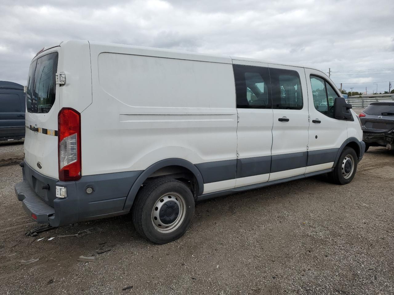 Image 3 of 2015 FORD TRANSIT T-250 2015 with VIN 1FTNR2ZV0FKB23638