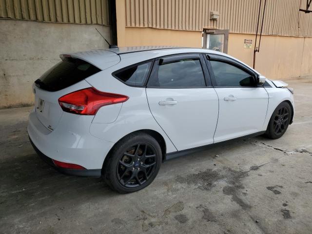 Image 3 of 2016 FORD FOCUS SE 2016 with VIN 1FADP3K21GL273959