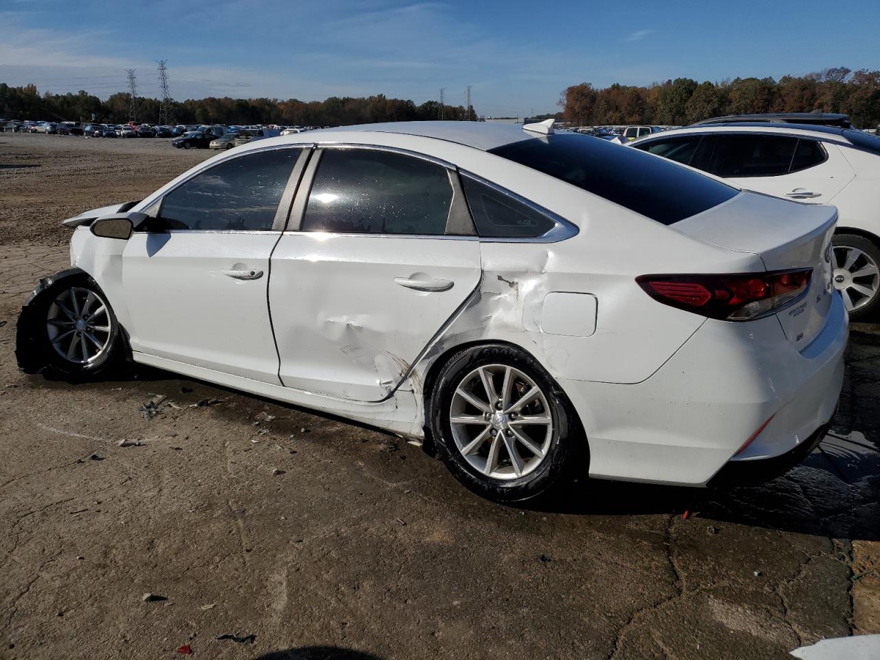 Изображение 2 2018 HYUNDAI SONATA SE 2018 с VIN 5NPE24AF2JH601604