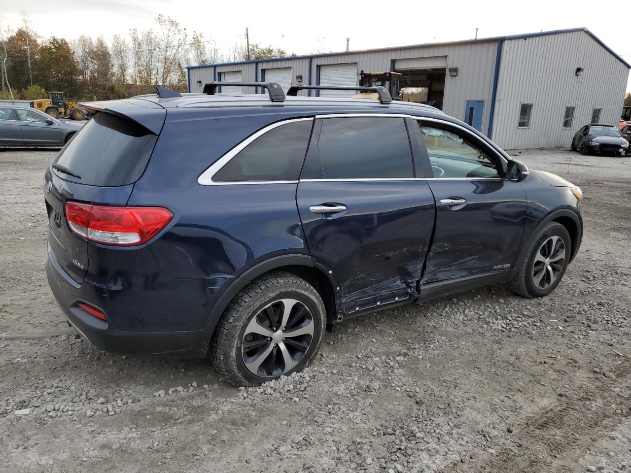 Изображение 3 2017 KIA SORENTO EX 2017 с VIN 5XYPHDA57HG303856