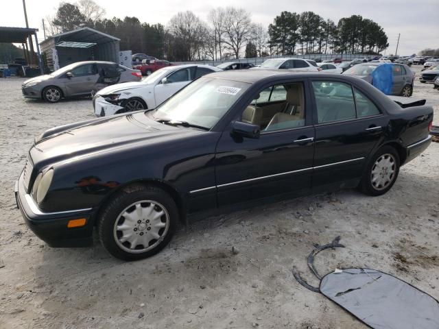 Image 1 of 1998 MERCEDES-BENZ E 320 1998 with VIN WDBJF65F7WA691256