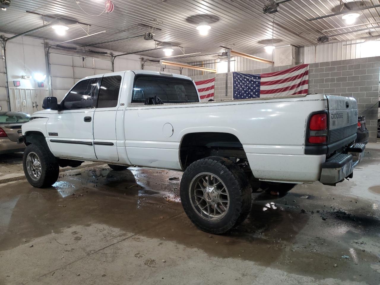 Image 2 of 2002 DODGE RAM 2500  2002 with VIN 3B7KF23C32M283082