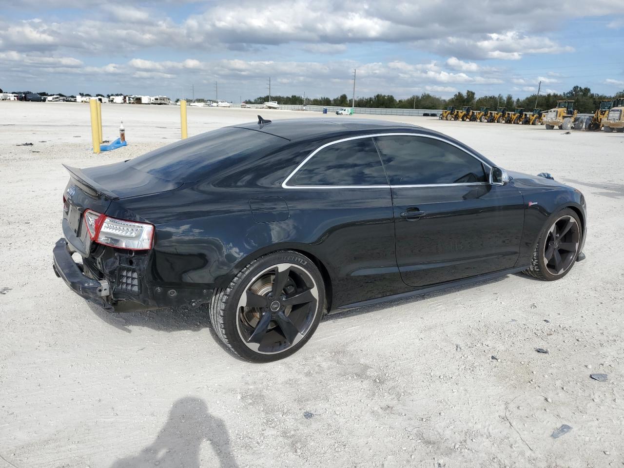 Image 3 of 2015 AUDI S5 PREMIUM PLUS 2015 with VIN WAUCGAFR0FA053365