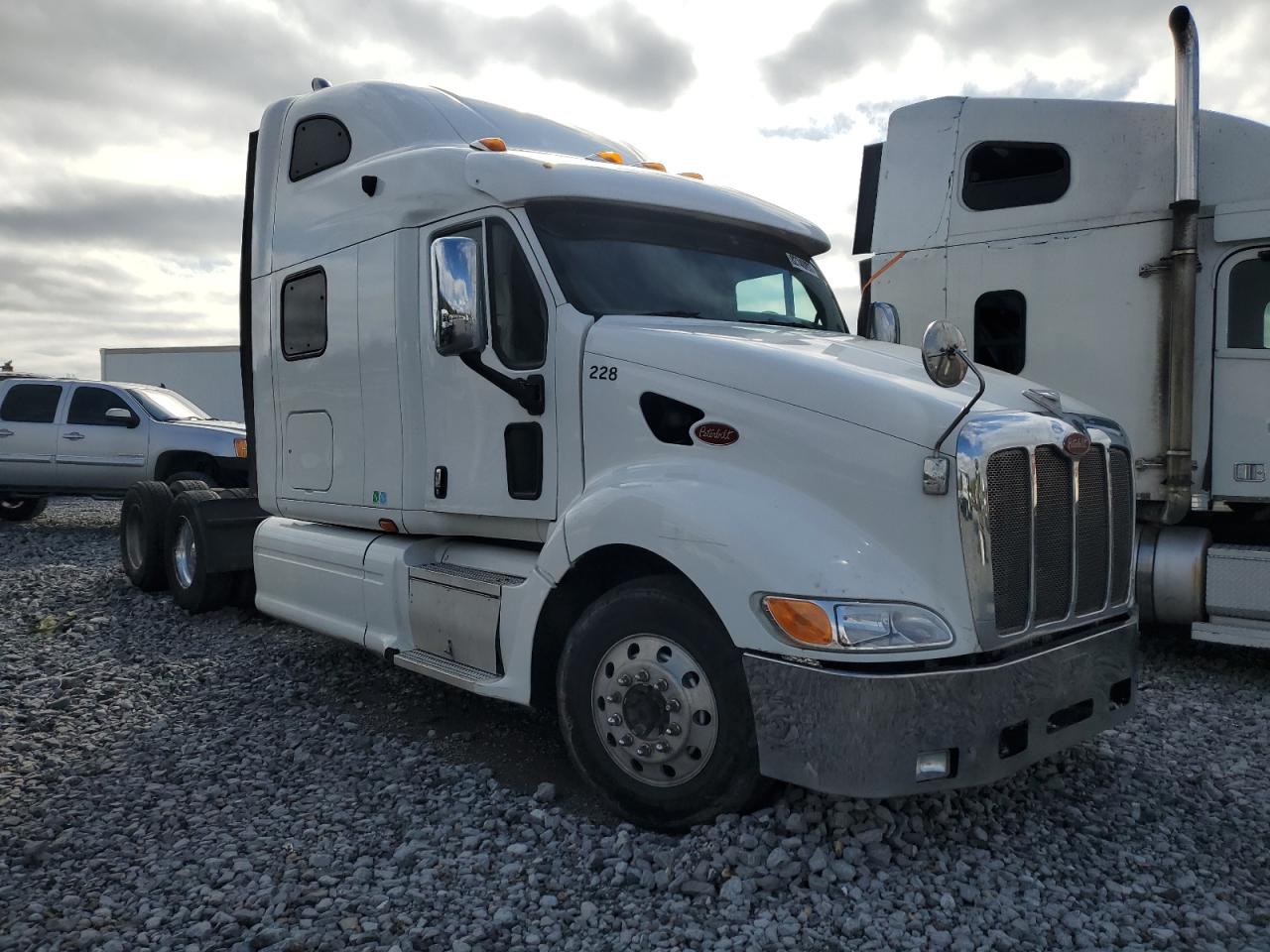 2011 PETERBILT 387  2011 image