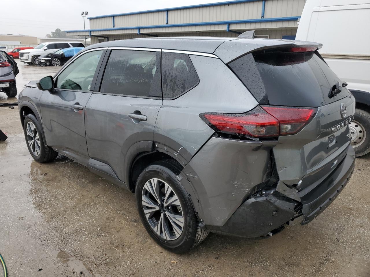 Obraz 2 z 2023 NISSAN ROGUE SV 2023 z VIN 5N1BT3BA3PC800867