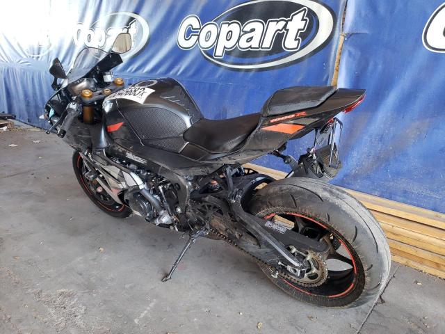 Image 3 of 2021 SUZUKI GSX-R1000 R 2021 with VIN JS1DM11H5M7100103