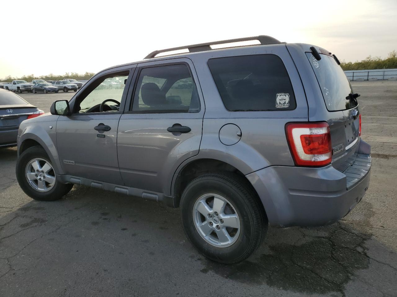 Image 2 of 2008 FORD ESCAPE XLT 2008 with VIN 1FMCU93178KE77742