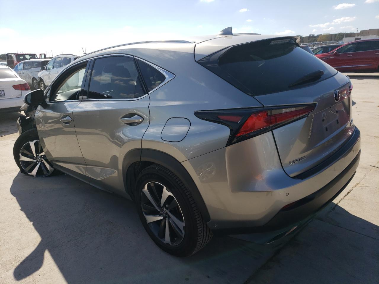 Obraz 2 z 2019 LEXUS NX 300 BASE 2019 z VIN JTJYARBZ9K2156395