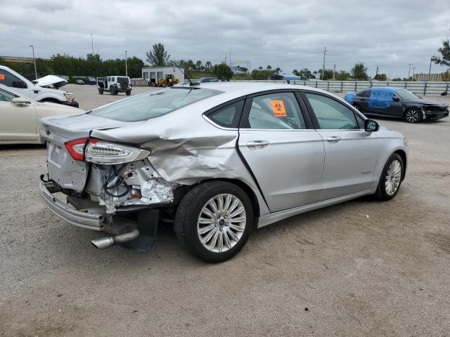 Image 3 of 2016 FORD FUSION SE HYBRID 2016 with VIN 3FA6P0LU8GR241177